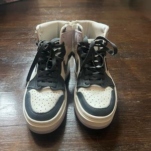 Nike Air Jordan Elecvate